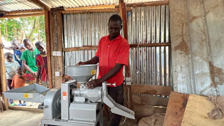Minigrid customer using rice milling machine