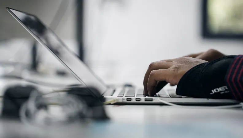 main, hands, keyboard, ordinateur, start-up